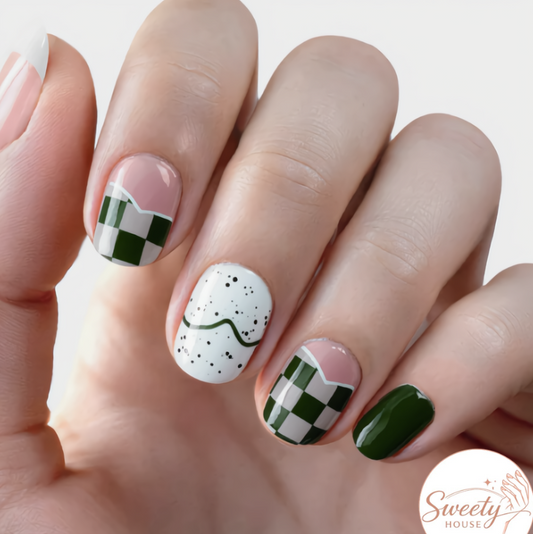 Nail wraps - Evergreen Check